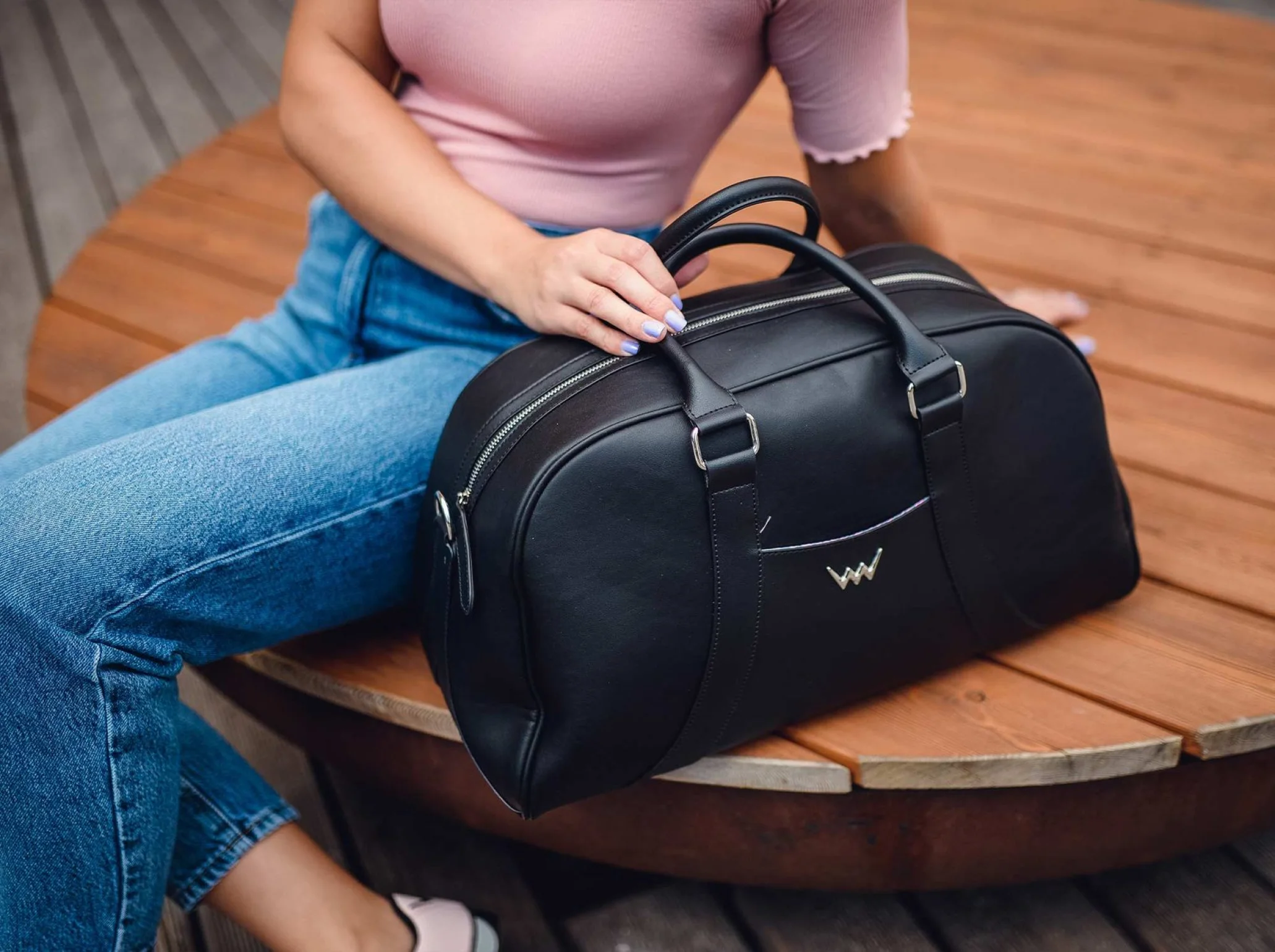 How to choose a travel bag: Go on trip and air out your Vuchka