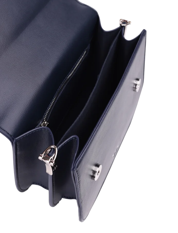 Metta Dark Blue