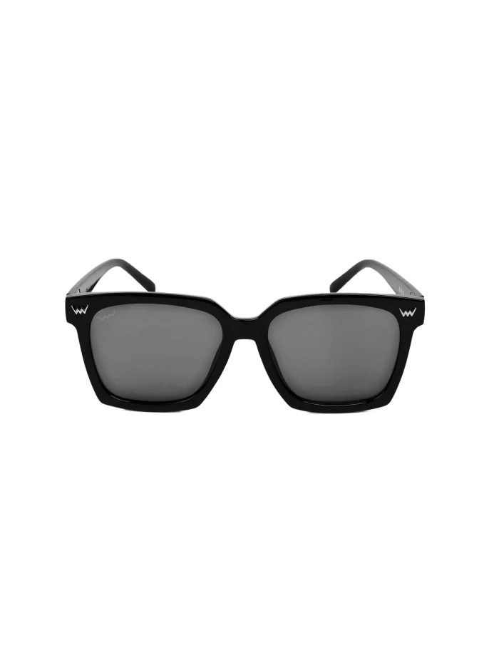 Maveny Black