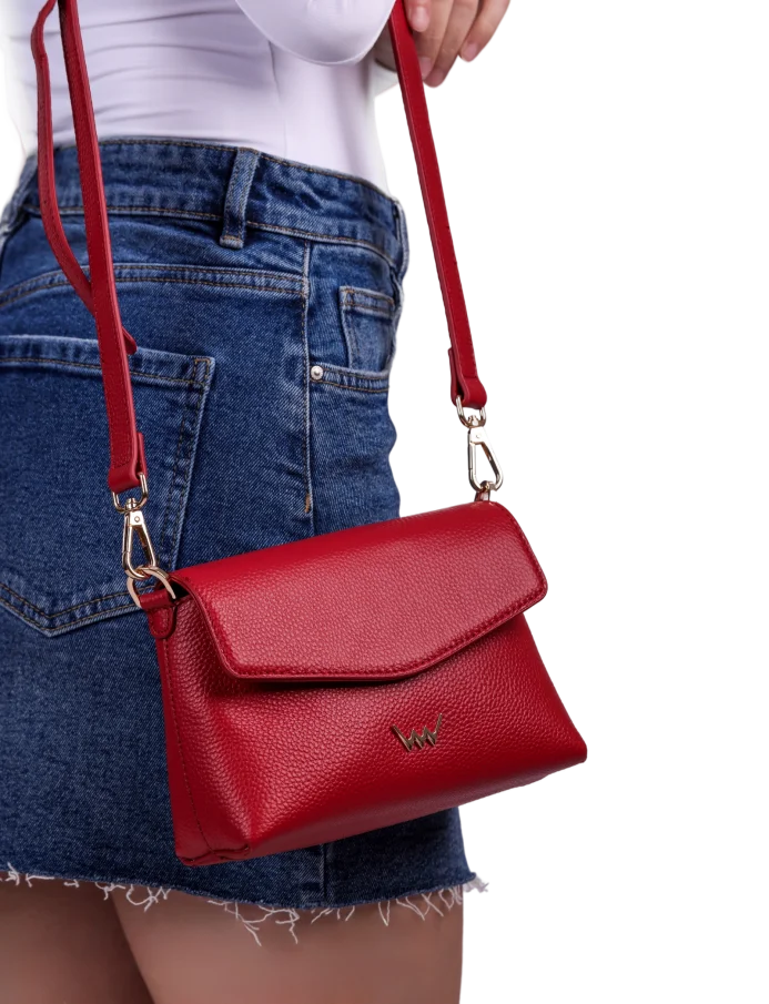 Leyra Red