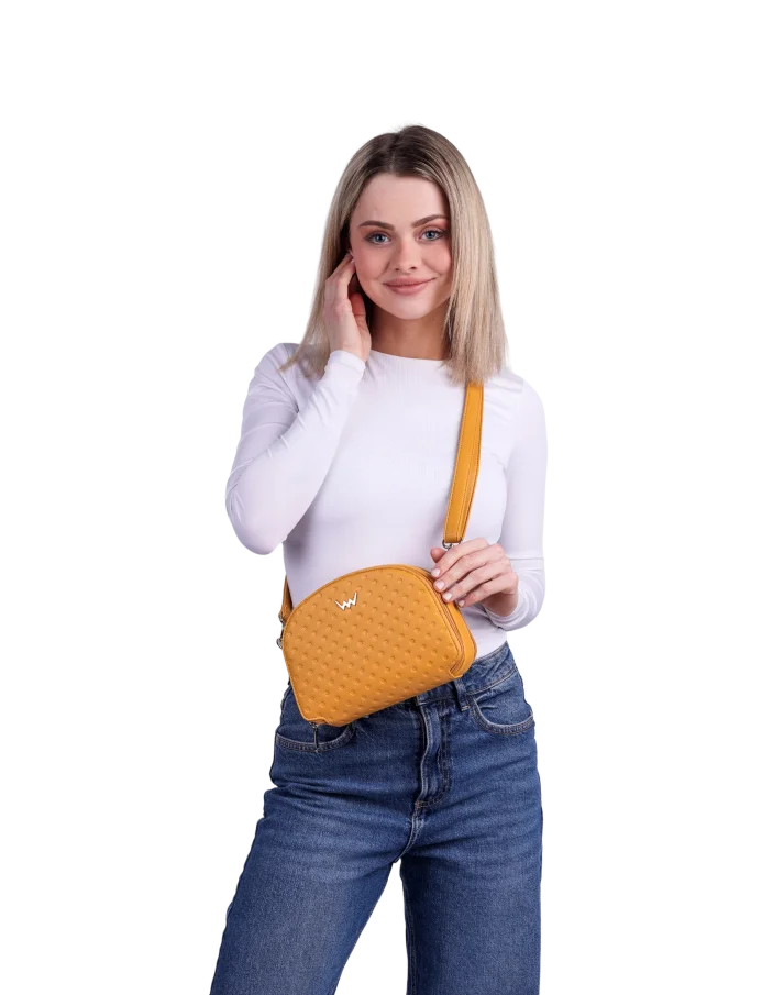 Caira E Mustard
