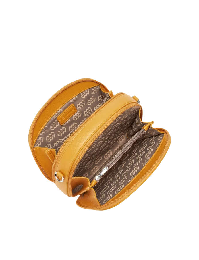 Caira E Mustard