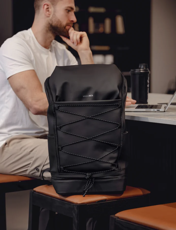 Hydra Black