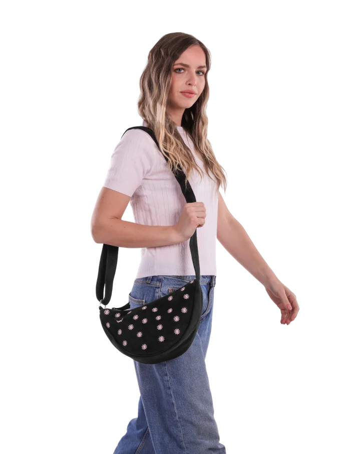 Clorinda Daisy Black