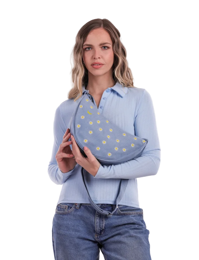 Clorinda Daisy Blue