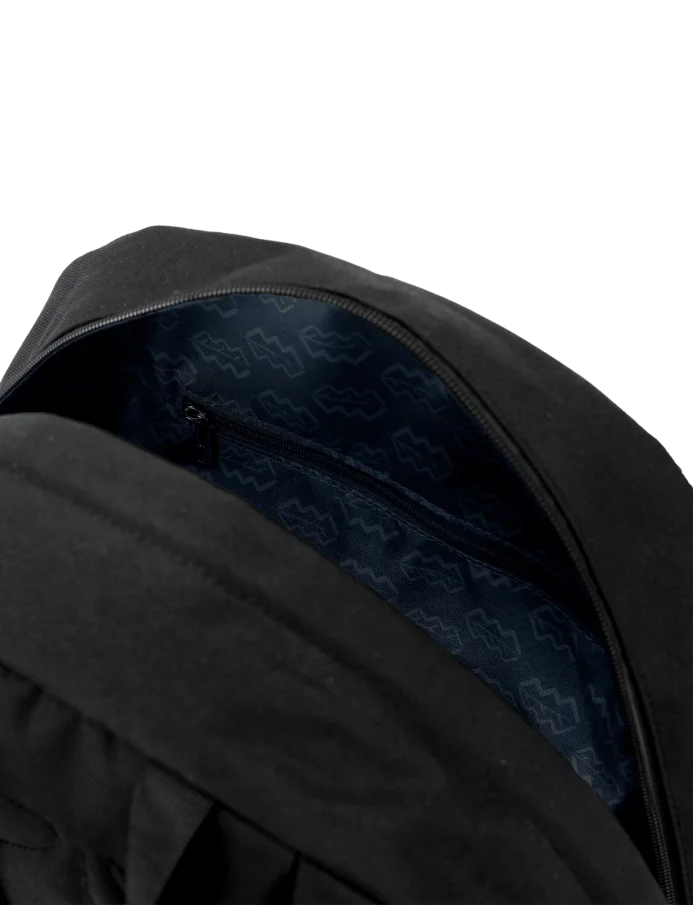Cesyl Black