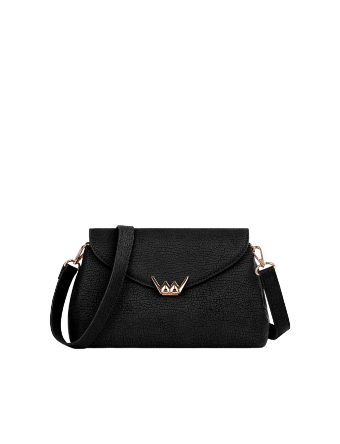 Leera Black