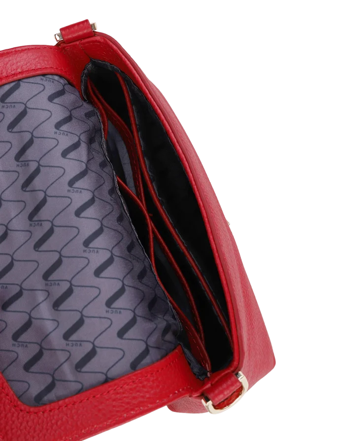 Leyra Red