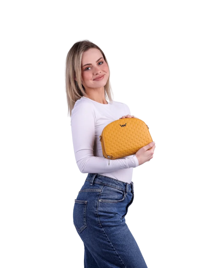 Caira E Mustard