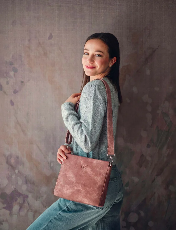 Aleeza Pink