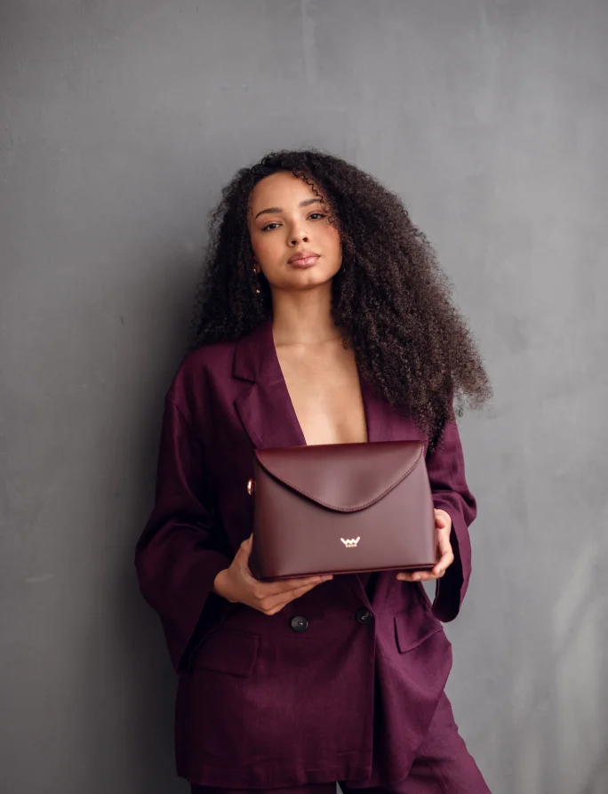 Byrsa Grace Wine Red