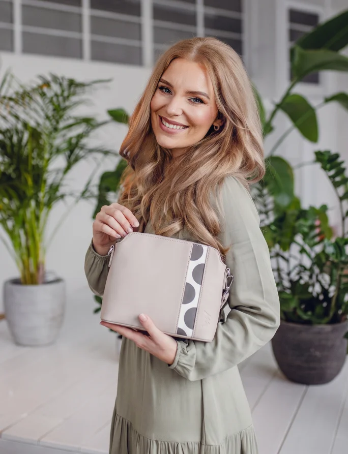 Olia Beige