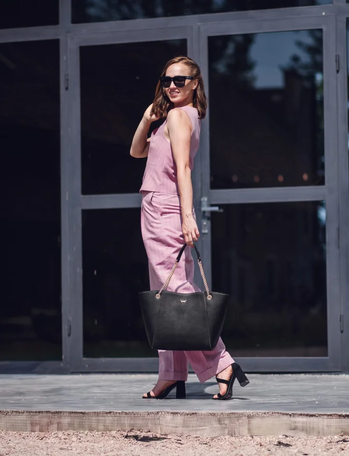 Laurie Glam Black
