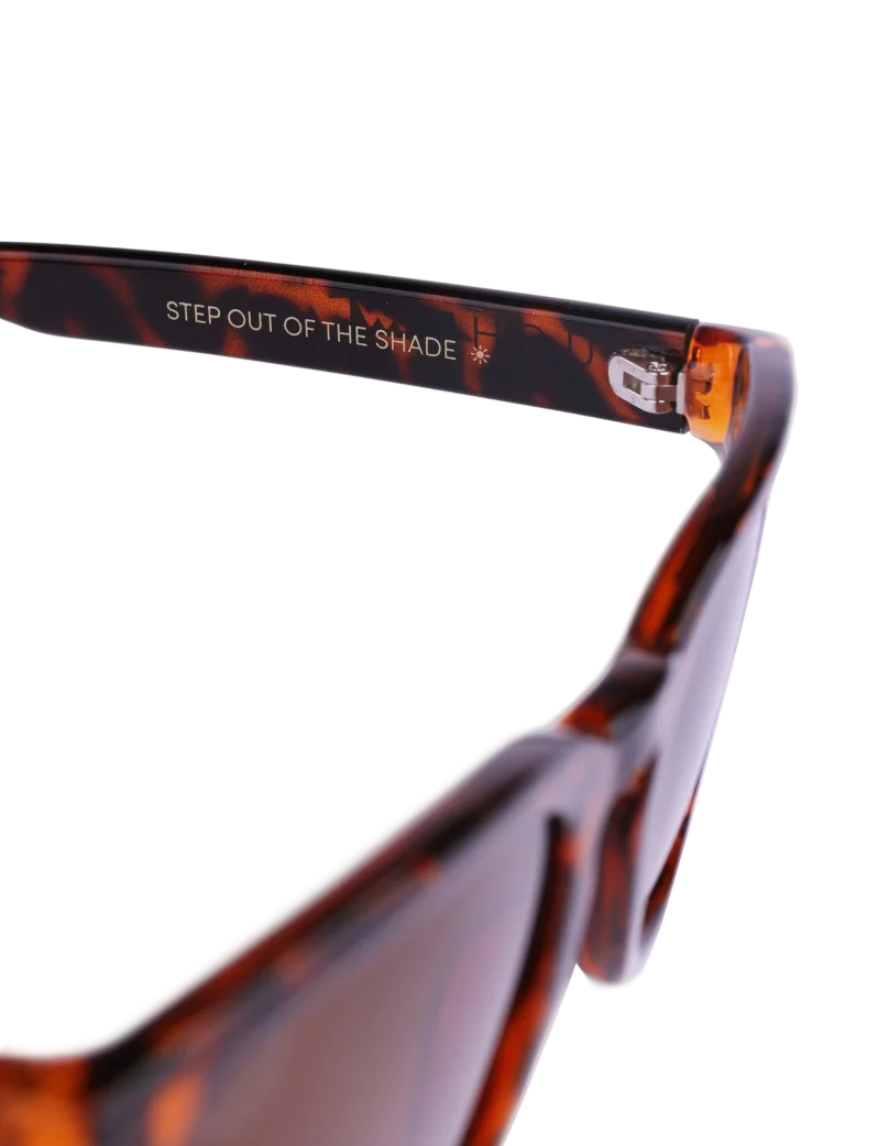 Elea Design Brown
