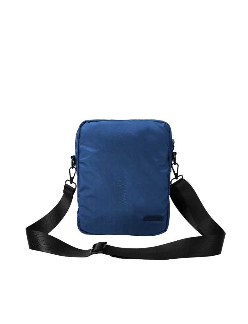 Arllo Blue