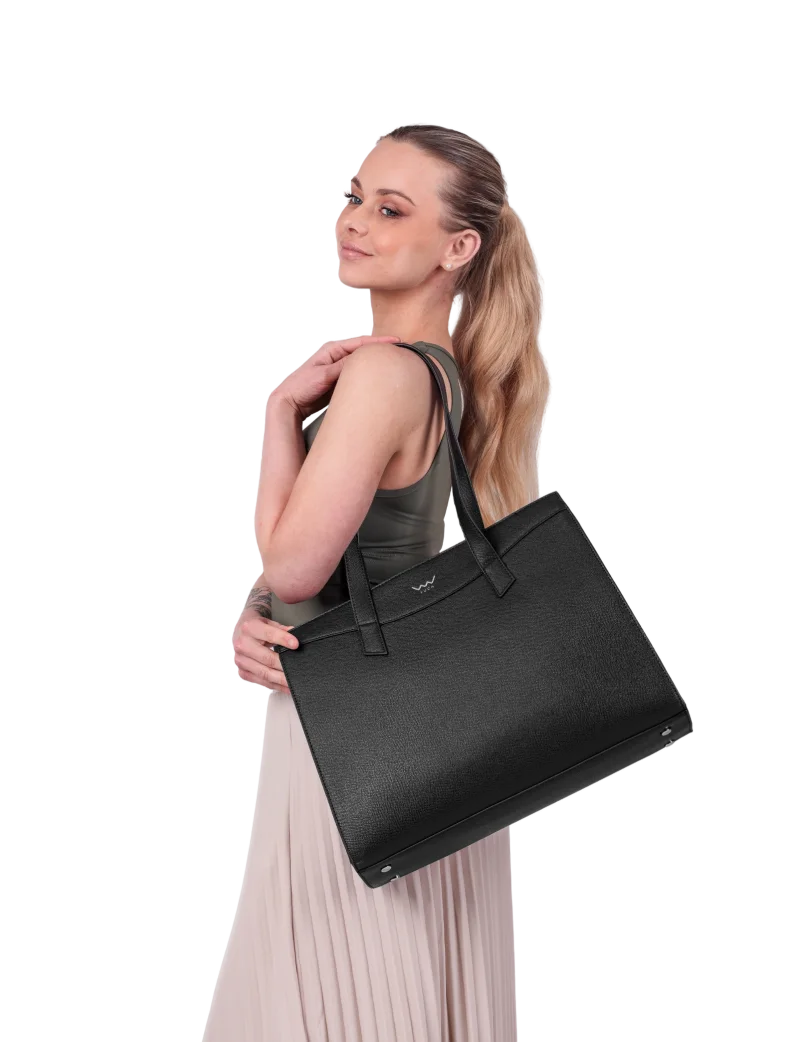 Savanah Black