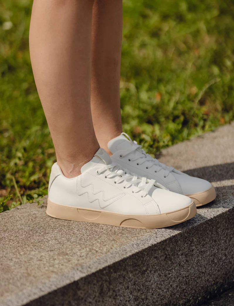 Dotty Classic White