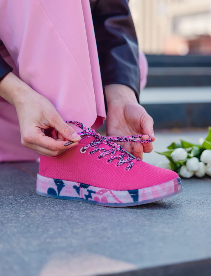 Dazzle Pink