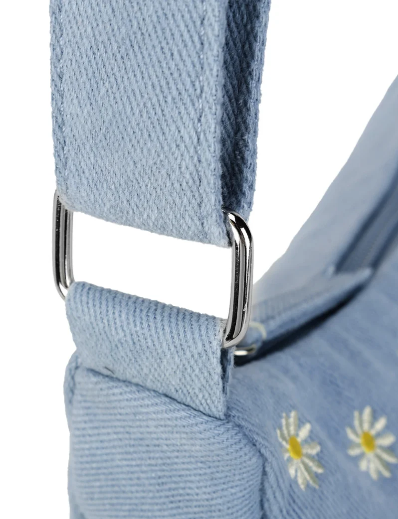 Clorinda Daisy Blue