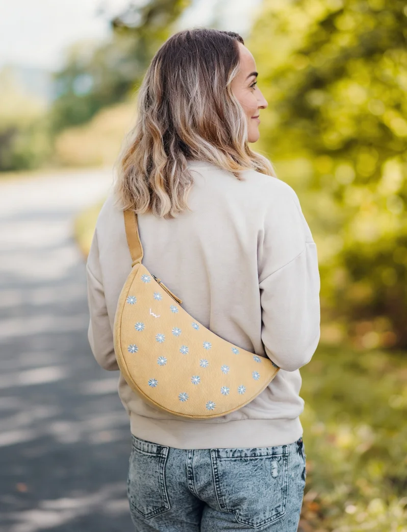 Clorinda Daisy Butter Yellow