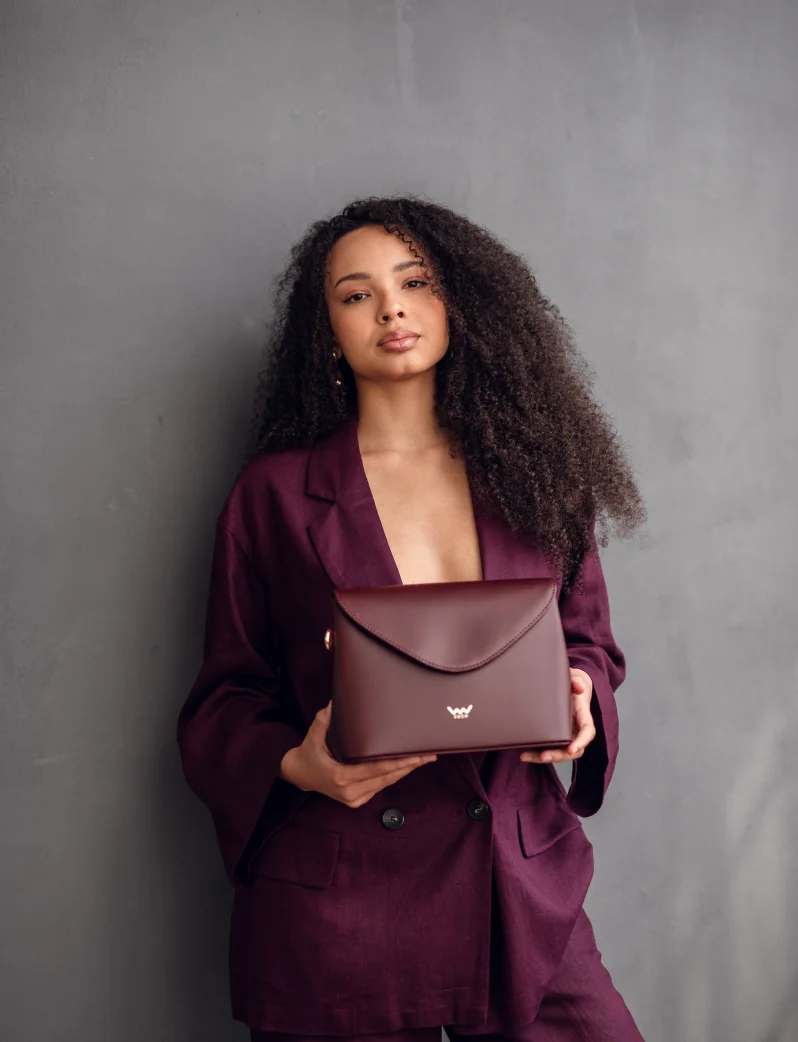 Byrsa Grace Wine Red